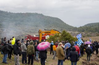 Από παλαιότερη συγκέντρωση διαμαρτυρίας ενάντια στην κατασκευή δομής προσφύγων στη Βάστρια Λέσβου
